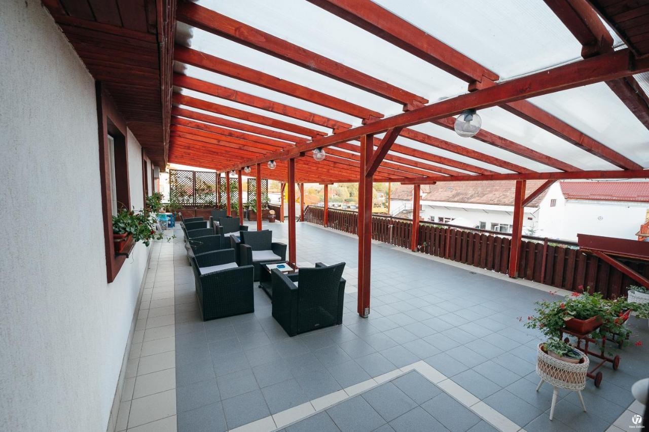 Pensiunea Nemes Panzio Acăţari Exterior foto